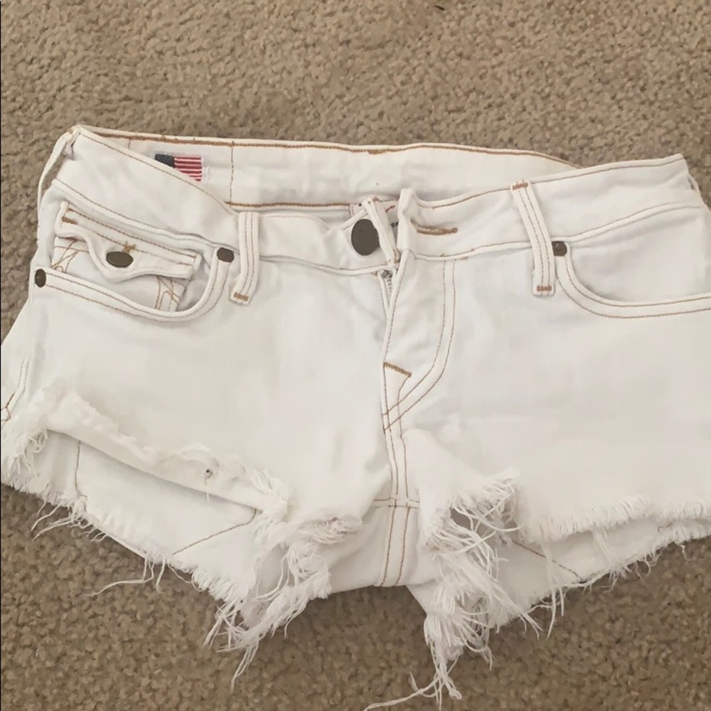 White-True Religion Shorts -27 - Picture 2 of 4
